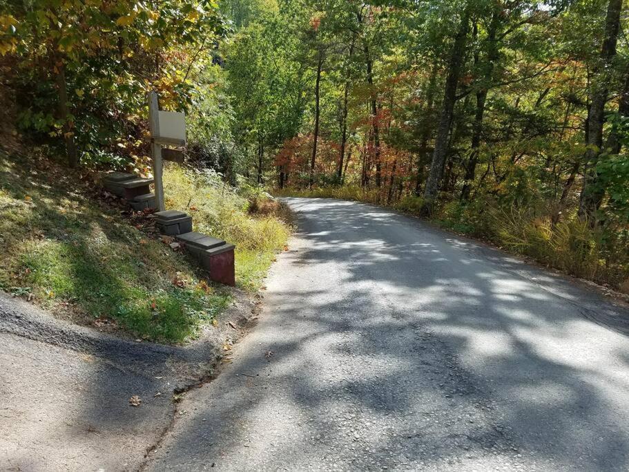 Little Cabin All To Yourself Sevierville Exterior foto